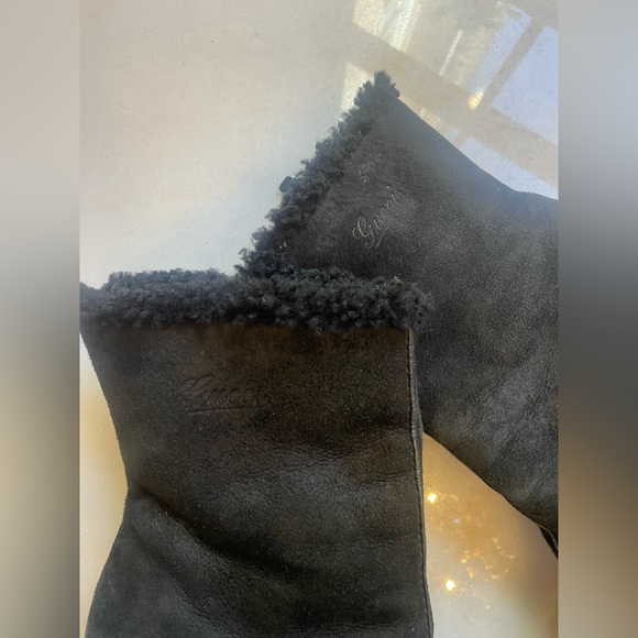 Gucci women’s Montana shearling boots, gold studs. Size 8, excellent condition - Picture 11 of 14